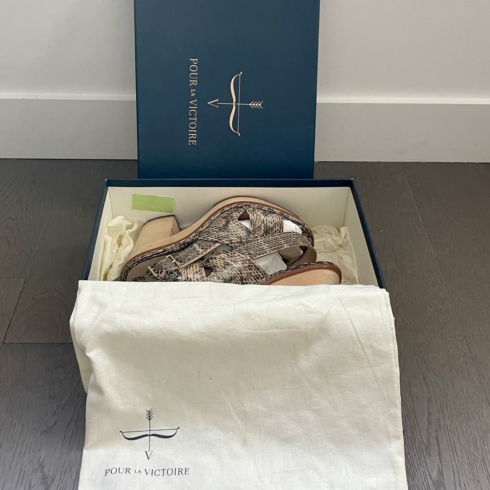 Pour La Victoire Lesther Python Print Platform Sa… - image 7